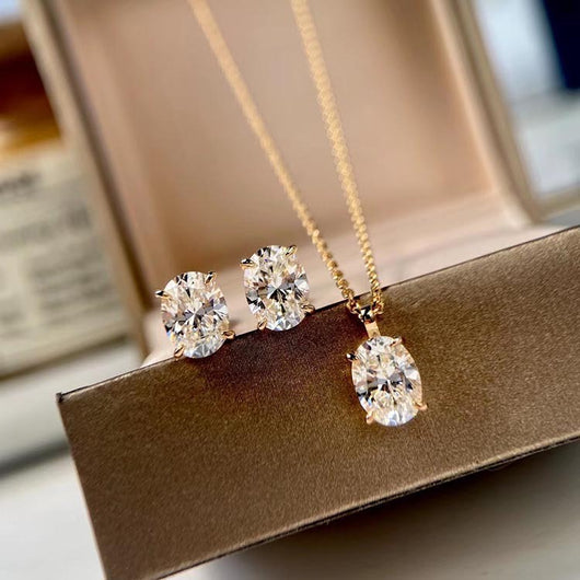 Aretes de Plata 925 con Diamante Oval - Diseño Elegante y Minimalista - Image 3