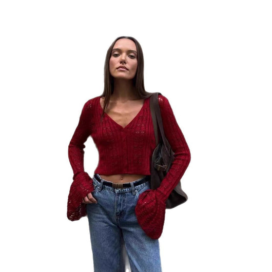 Blusa Corta Tejida con Mangas Acampanadas y Cortes Atrevidos - Image 5
