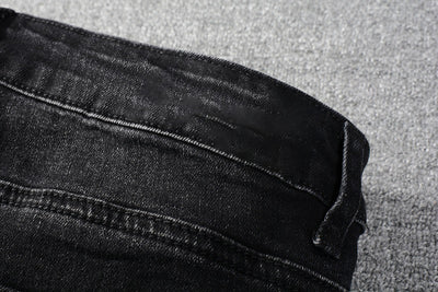 Jeans Negros para Hombre con Detalles en Color Deslumbrante - Image 12