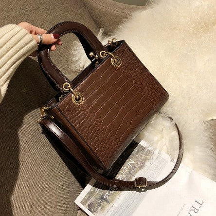 Bolso de Hombro Compacto