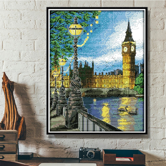 Cuadro de Punto de Cruz: Vista Nocturna de la Torre de Londres - Image 2