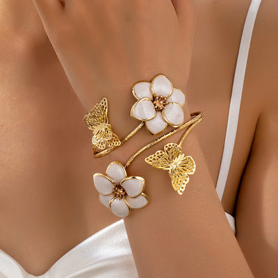 Brazalete Elegante de Flores y Mariposas para Mujer
