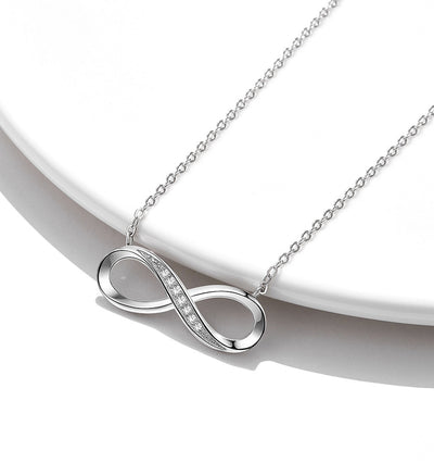 Collar de Plata Esterlina para Mujer con Diseño de 8 Caracteres - Image 7