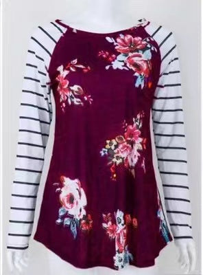 Blusa Tejida a Rayas con Contraste de Estampado - Image 4