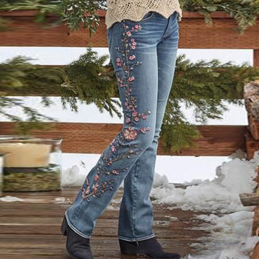 Jeans Rectos con Bordados Retro - Image 10