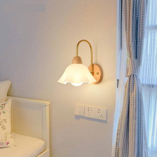 Lámpara de Noche Nórdica en Madera Natural Estilo Minimalista