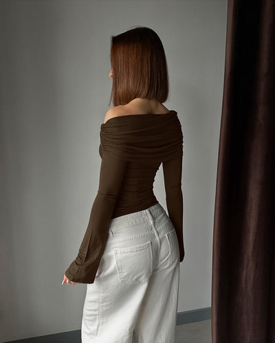 Blusa Ajustada Asimétrica Fuera del Hombro - Diseño Chica Atrevida - Image 8