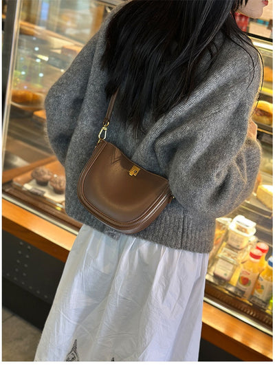 Bolso Mensajero de Cuero para Mujer - Diseño Minimalista y Versátil - Image 15