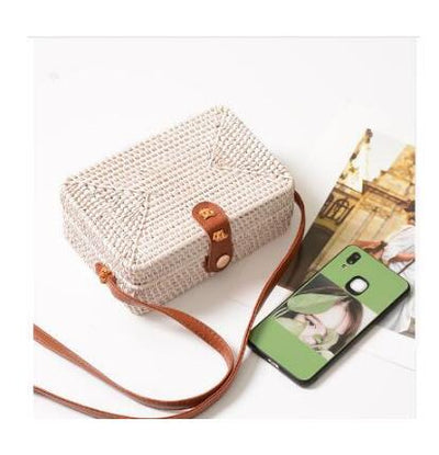 Bolsa Tejida de Ratán Artesanal - Bandolera Mini Retro con Cierre de Cuero - Image 3