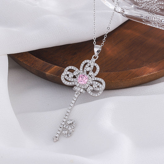 Collar Iris con Llave de Plata 925 y Diamantes - Diseño Minimalista Luxury - Image 2