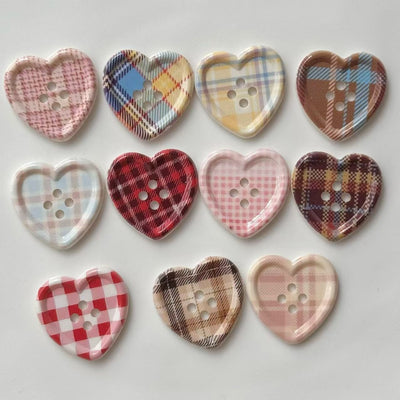 Botón Decorativo de Corazón a Cuadros - Image 31