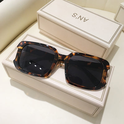 Gafas de Sol Mujer Marco Grueso Moderno - Image 7