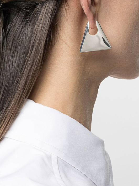 Aretes Triangulares Dorados Retro - Diseño Industrial Audaz - Image 15