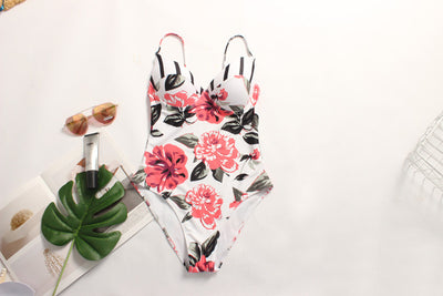 Bikini de Rayas Blancas y Negras con Costuras Decorativas - Image 2