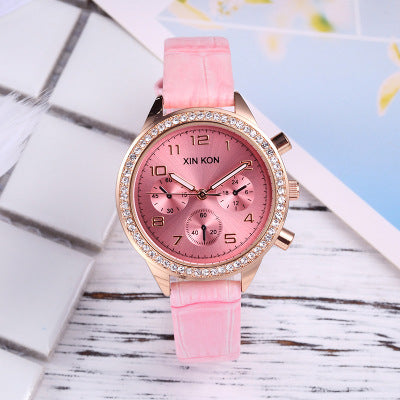 Reloj de Cuarzo Elegante para Mujer con Tres Esferas