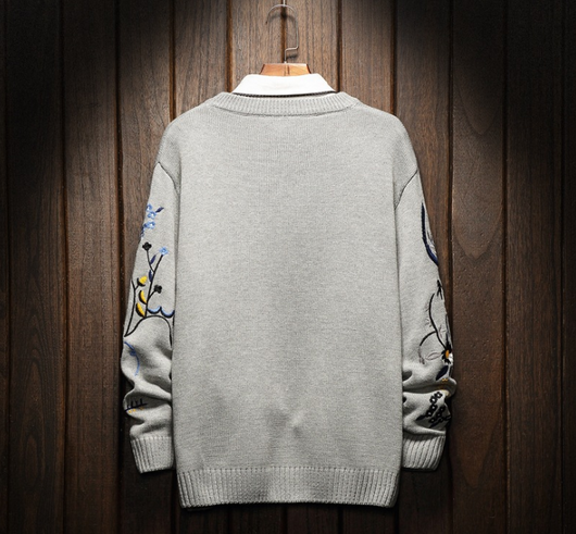 Suéter Cuello Redondo con Bordado Estampado - Image 3