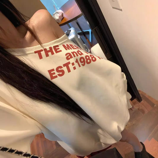 Sudadera Gris con Estampado American Hot Girl - Image 4