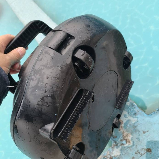 Robot Limpiador Automático para Piscinas - Image 5