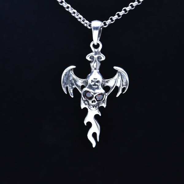 Dije Calavera con Alas de Demonio en Plata Esterlina 925 Personalizado