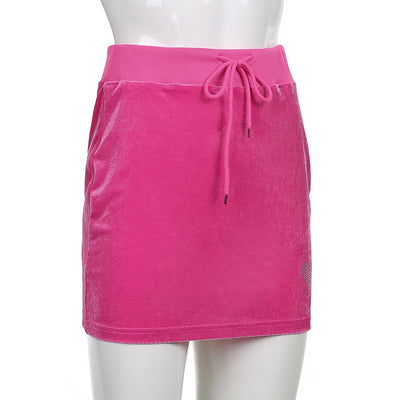 Falda Corta Terciopelo Rojo Corazón Diamante Ajustable - Image 11