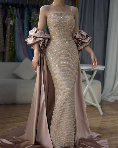 Vestido de Fiesta Elegante con Cuentas y Cola de Sirena en Rosa Seco - Image 7