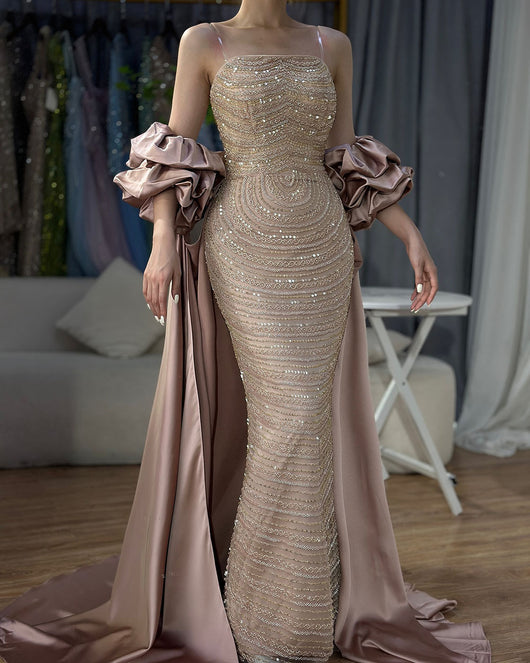 Vestido de Fiesta Elegante con Cuentas y Cola de Sirena en Rosa Seco - Image 7
