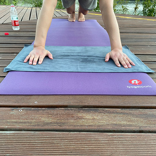 Toalla Cuadrada Absorbente para Yoga y Fitness - Image 22