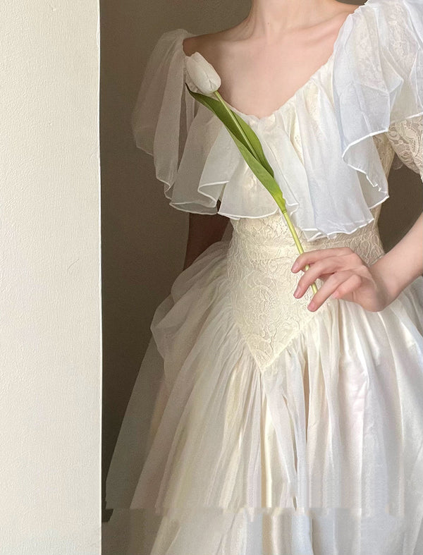 Vestido de Novia Retro Francés con Mangas Globo y Encaje - Image 5