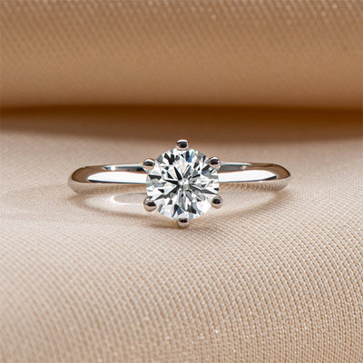 Anillo de Moissanita de 1 Quilate con Seis Puntas en Plata 925 y Baño de Oro 18k - Image 9