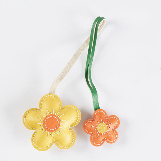 Llavero Colgante Flores Bicolor - Kit DIY Artesanal - Image 4
