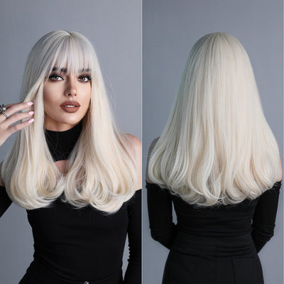 Peluca Rizada Larga con Flequillo Estilo Europeo Tono Platinado Corte Pera - Image 5