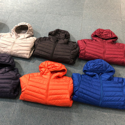 Chaqueta de Plumas Ligera para Hombre con Capucha Estilo Coreano - Image 15