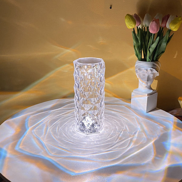 Lámpara LED Rosa Diamante Romántica para Dormitorio y Sala
