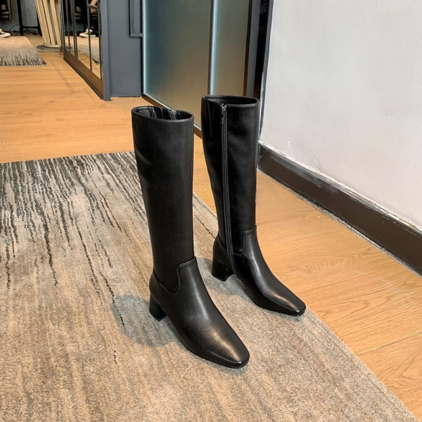 Botas de Tacón Cuadrado con Cierre Lateral en Cuero Genuino