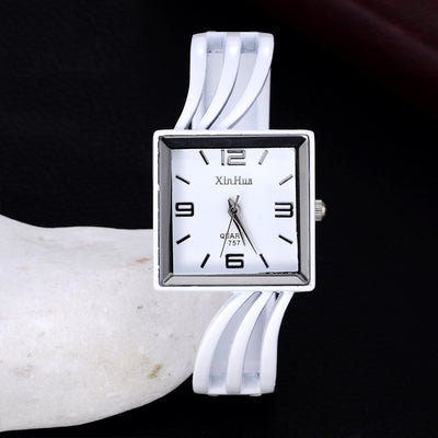 Reloj Pulsera Cuarzo para Mujer Estilo Oriente Medio - Image 3