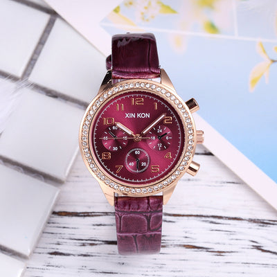 Reloj de Cuarzo Elegante para Mujer con Tres Esferas - Image 9