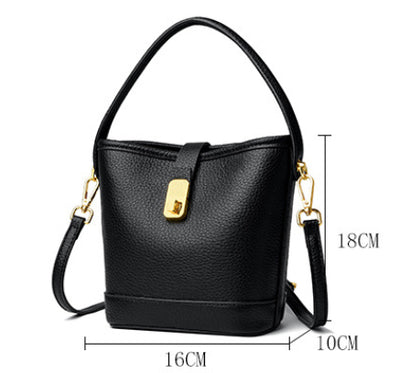Bolso de Cuero Minimalista Bandolera Multicapa - Diseño Versátil y Elegante - Image 14
