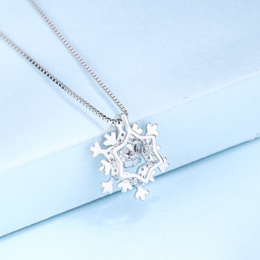 Collar Colgante de Plata Esterlina con Diseño de Copo de Nieve - Image 2