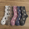 Calcetines Retro de Lana con Diseño de Gatitos Adorables