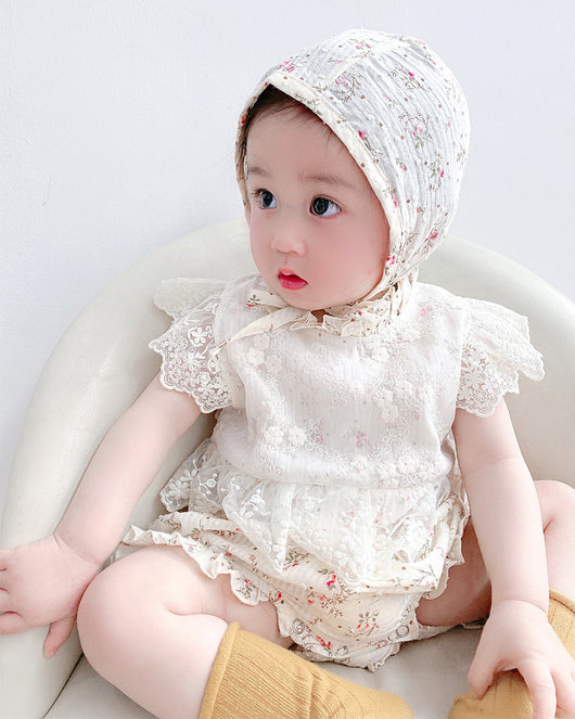 Conjunto Elegante Pelele Princesa de Encaje con Gorro - Image 2
