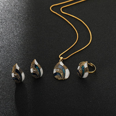 Conjunto de Collar, Aretes y Anillo Geométrico - Image 4
