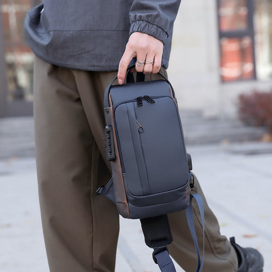 Bolsa Deportiva Impermeable para Hombre con Bandolera - Image 10