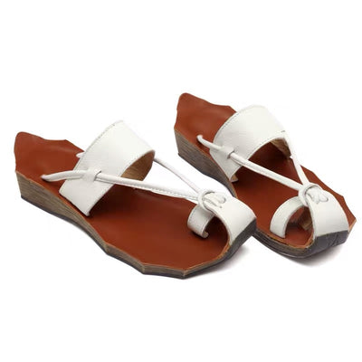 Sandalias y Pantuflas Literarias de Cuero Artesanal Talla Grande - Image 4