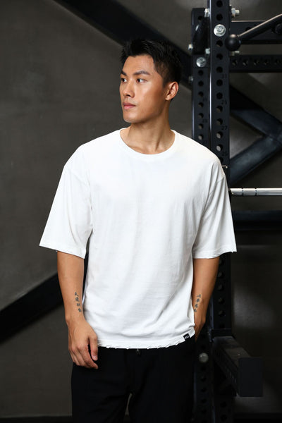 Playera Suelta de Algodón Rasgada para Hombre - Image 14
