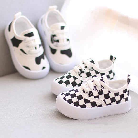 Zapatos de Lona Casuales para Niños - Cómodos y Versátiles