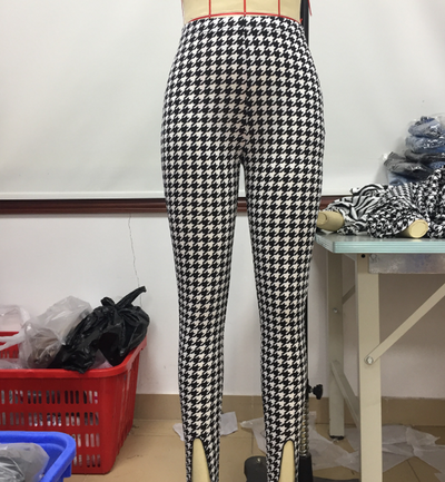 Pantalones Cropped Talle Alto con Patrón Pata de Gallo Ajuste Slim - Image 7