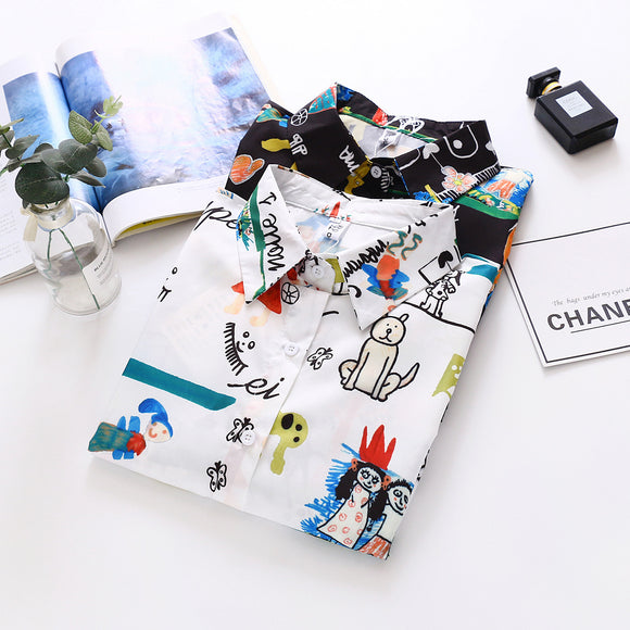 Playera Estampada con Doodles de Caricaturas