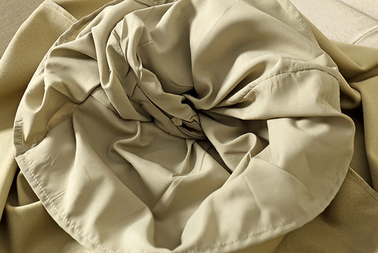 Falda Midi Elegante con Cadena en la Cintura - Image 12