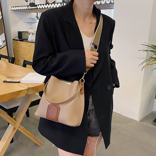 Bolso de Hombro Premium con Estilo Contemporáneo - Image 13