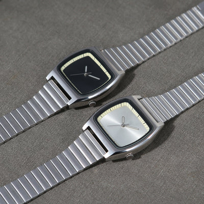 Reloj de Pulsera Minimalista Cuadrado sin Logo - Diseño Versátil - Image 38